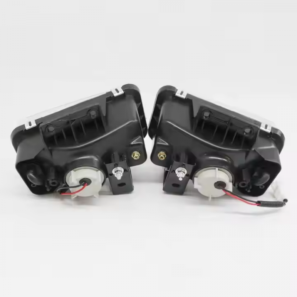 High Quality Truck Fog Lamp Led Fog Lamp Accessories for Isuzu NPR NQR ELF - Image 3